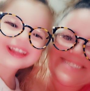 Meet your Posher, Cherie